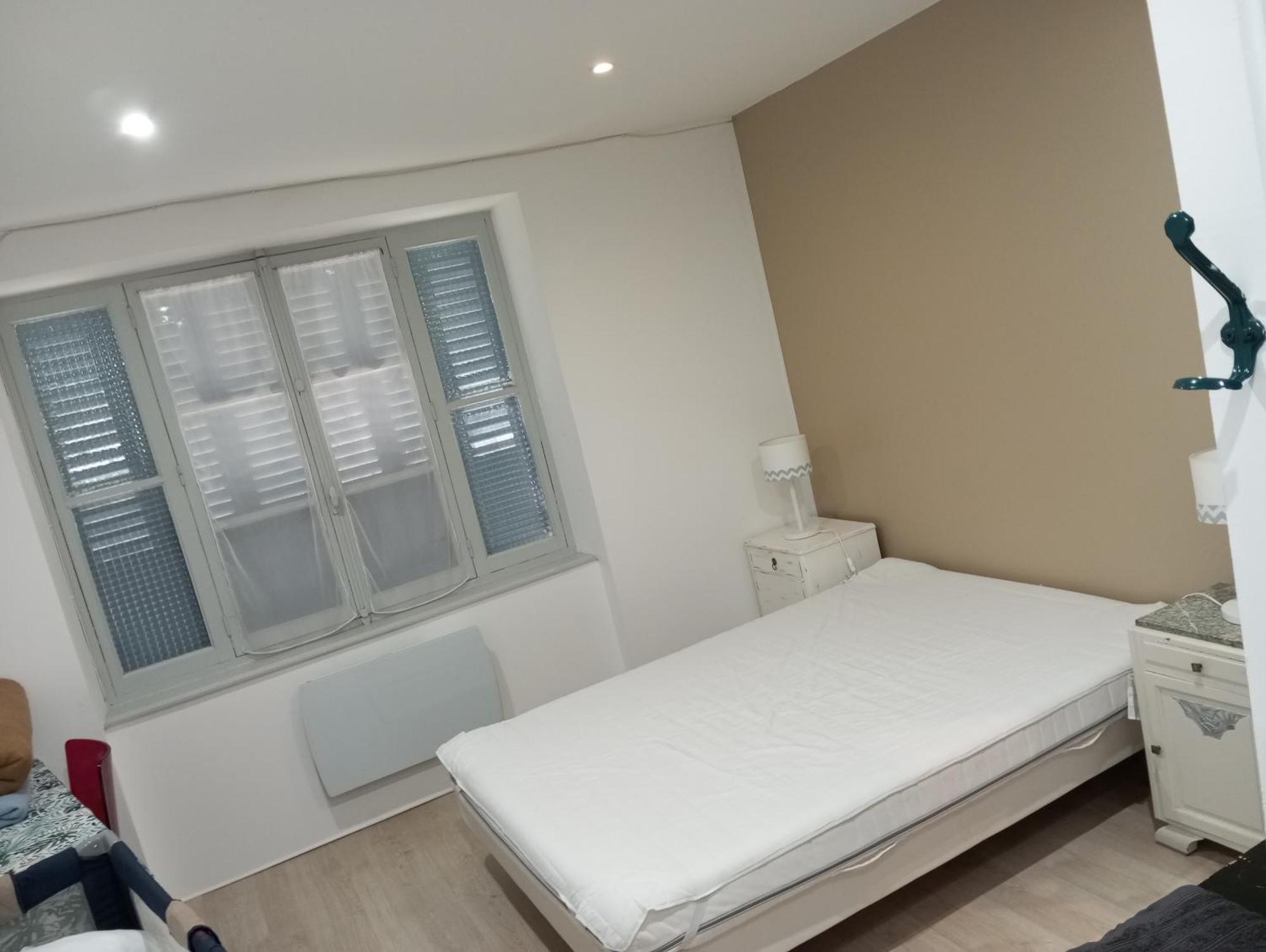 Appartement Village Medieval Saint-Germain-Laval  Exterior foto